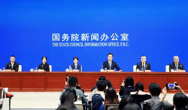 读数议政：代表委员详析“十五五”民生经济指标