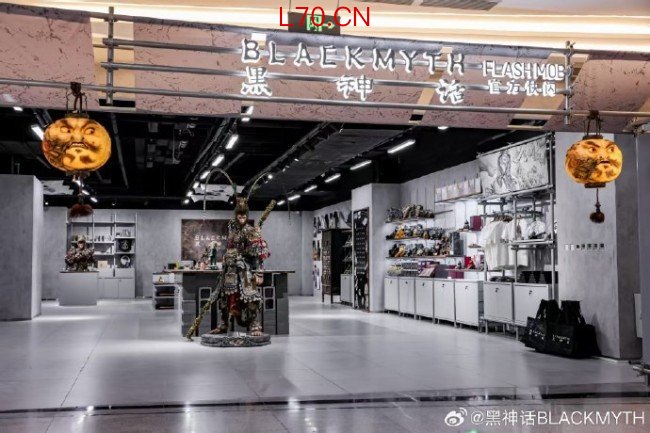 《黑神话》五一开启快闪活动 1：1天命人雕像太帅了！