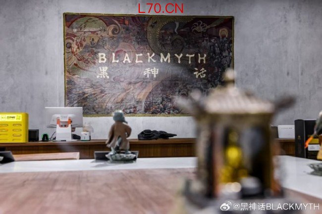 《黑神话》五一开启快闪活动 1：1天命人雕像太帅了！