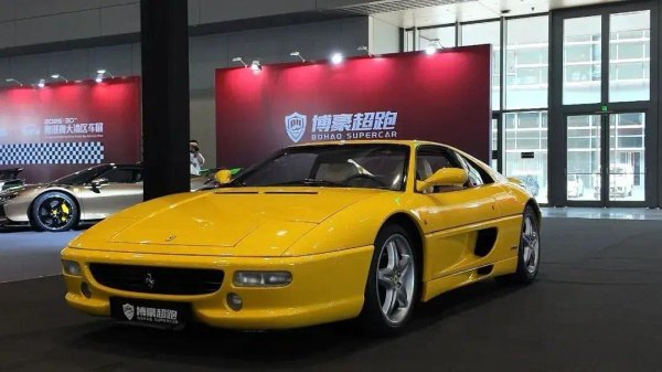看完老爷车展才发现：汽车最迷人的，从来不只是速度