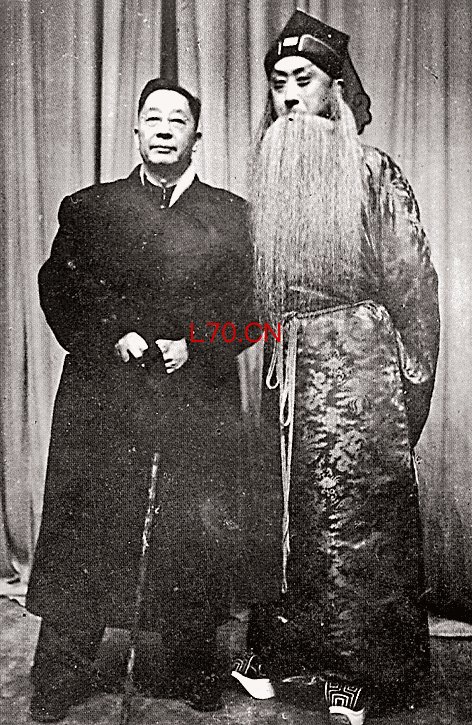 老舍与京剧